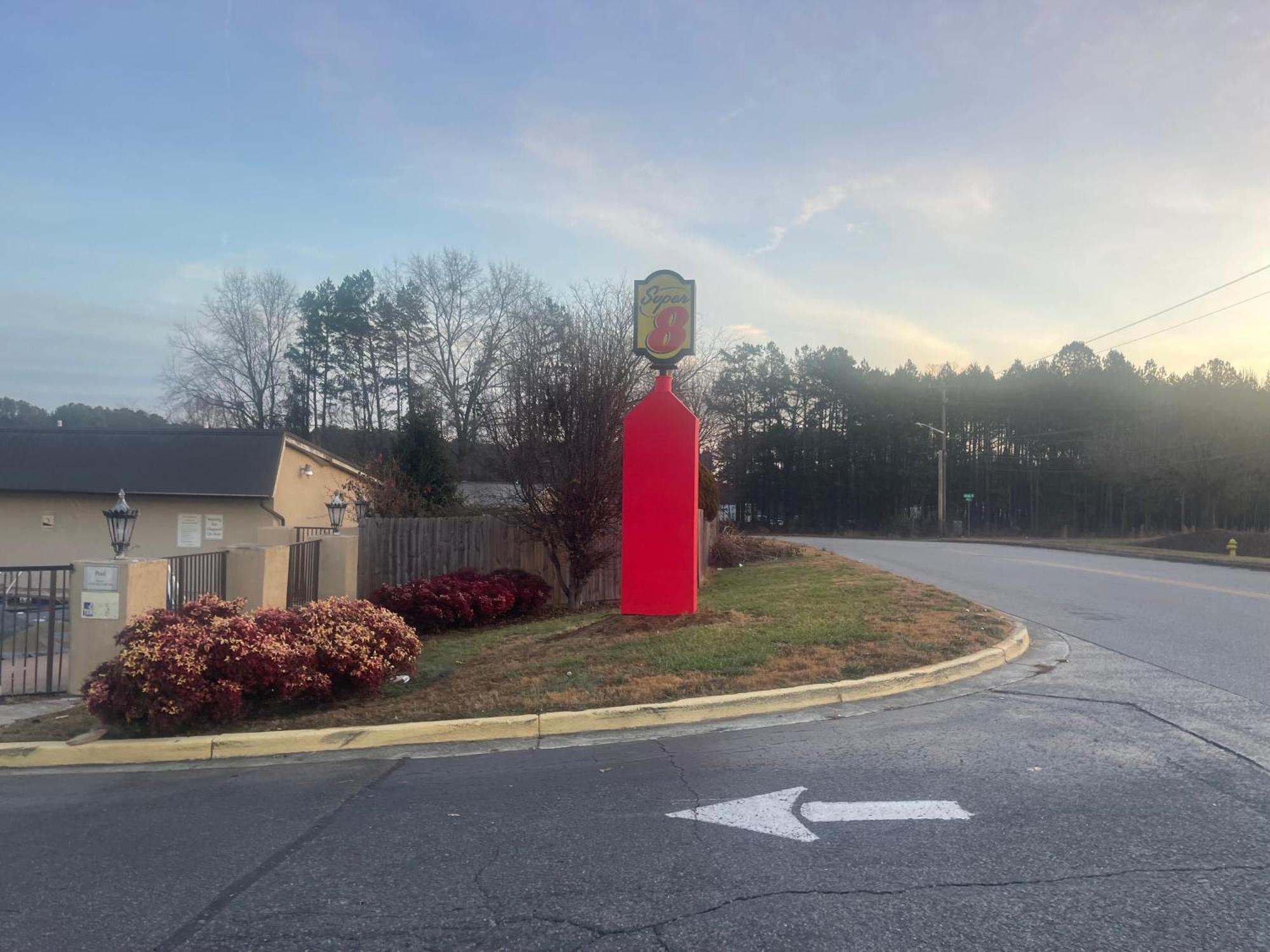 Hotel Super 8 By Wyndham Monroe