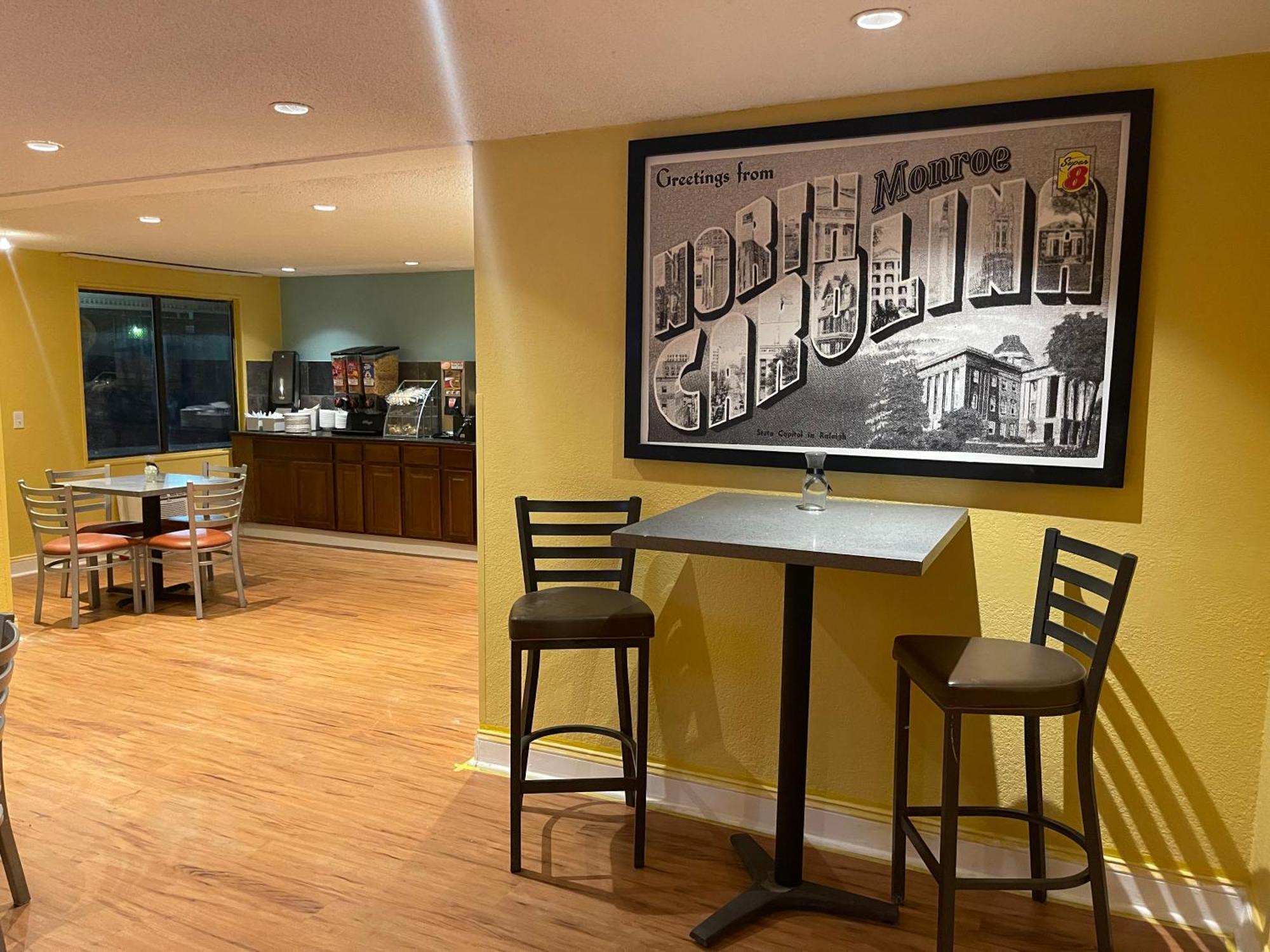 Super 8 By Wyndham 3* Monroe