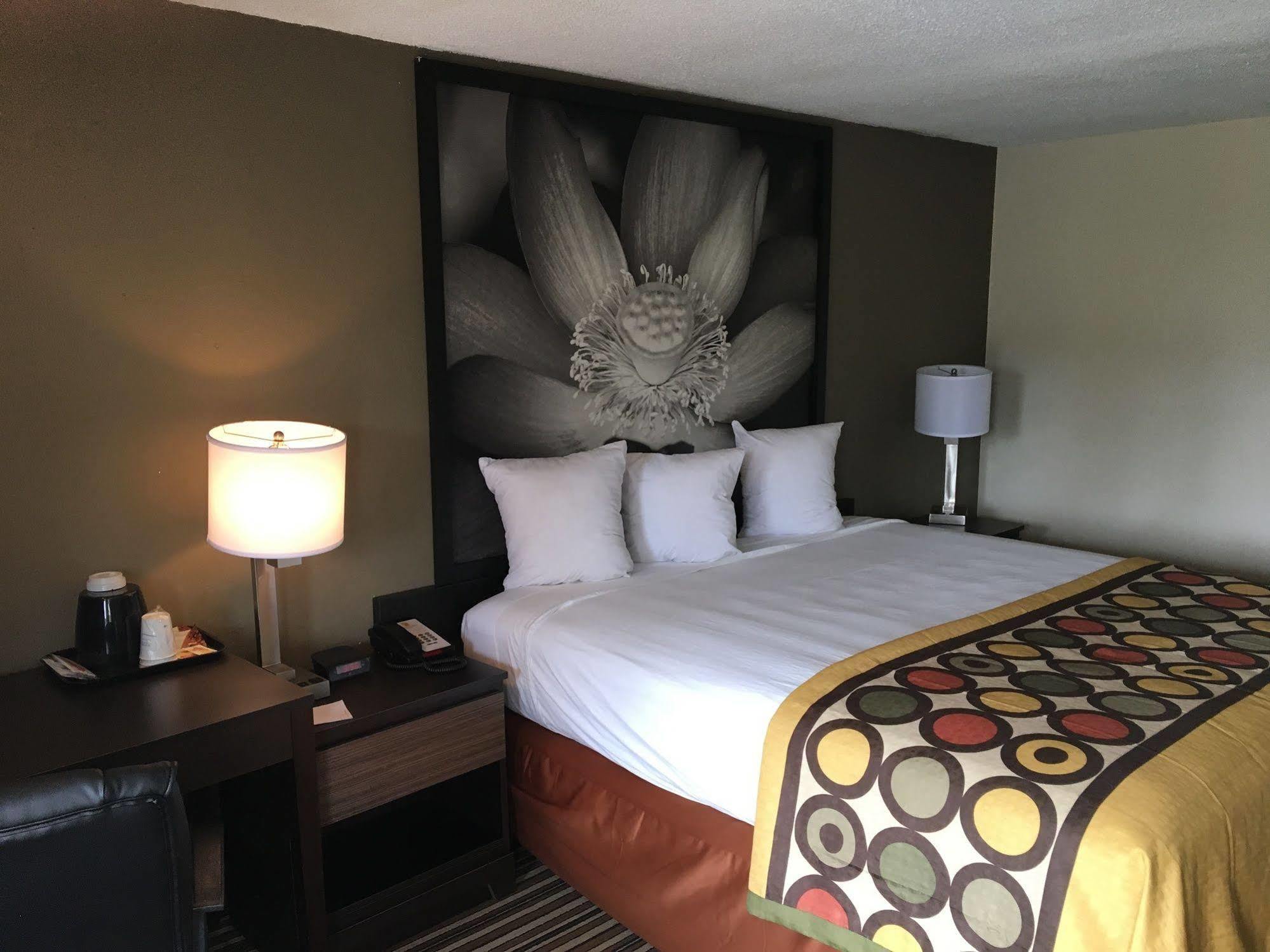 Super 8 By Wyndham